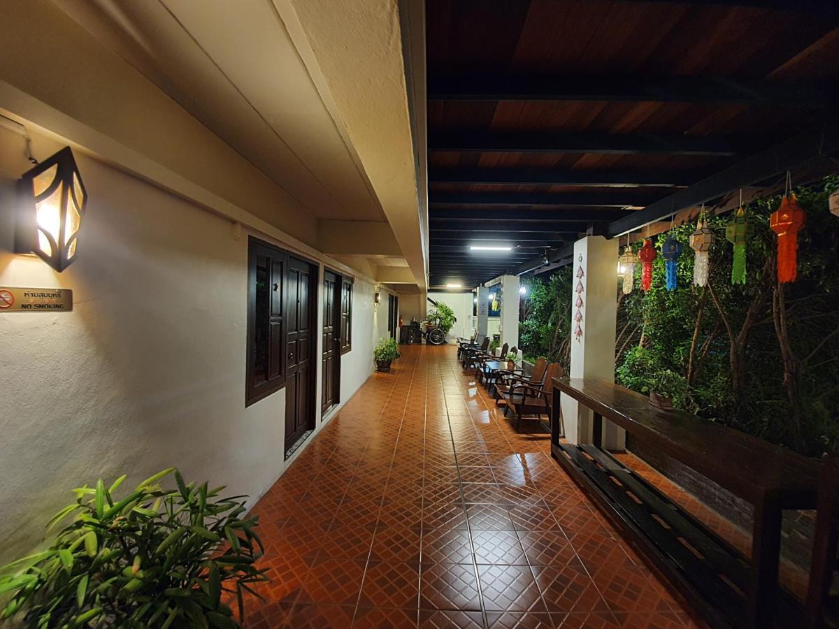 Nan Lanna Hotel Exterior photo